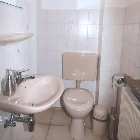 Altes Backhaus Holiday home Gross Zicker