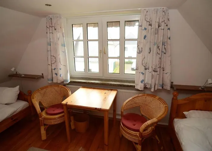 度假居 Altes Backhaus Groß Zicker